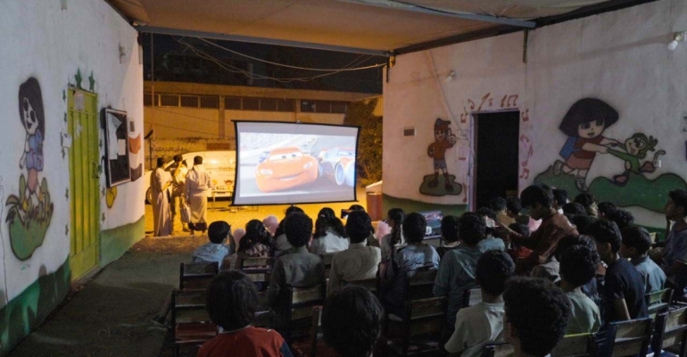 Tawakkol Karman Foundation launches mobile cinema for children in Marib
